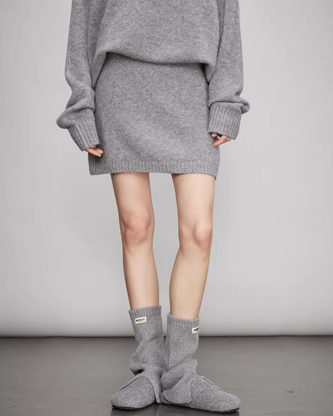 Sheep Wool Pullover Knit Top / Waist Short Skirt Sheep Wool Pullover Knit Top / Waist Short Skirt