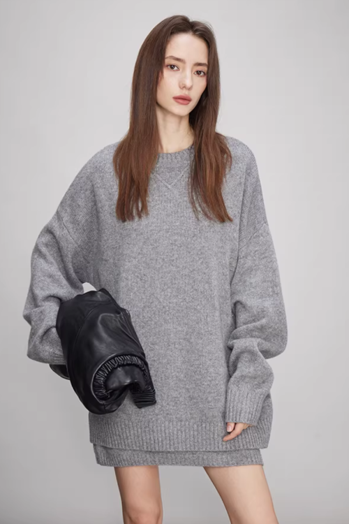 Sheep Wool Pullover Knit Top / Waist Short Skirt