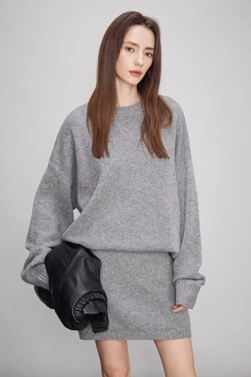 Sheep Wool Pullover Knit Top / Waist Short Skirt