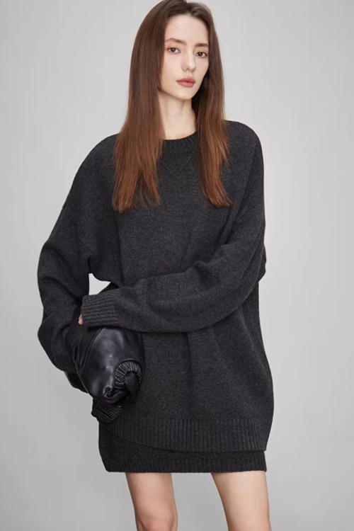 Sheep Wool Pullover Knit Top / Waist Short Skirt