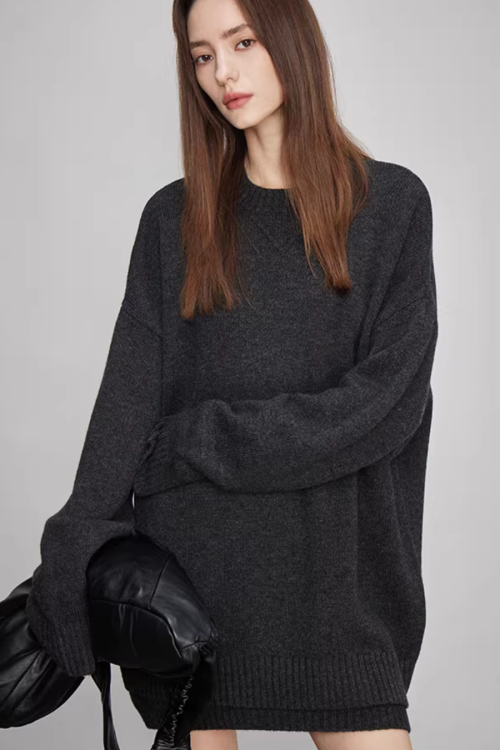 Sheep Wool Pullover Knit Top / Waist Short Skirt