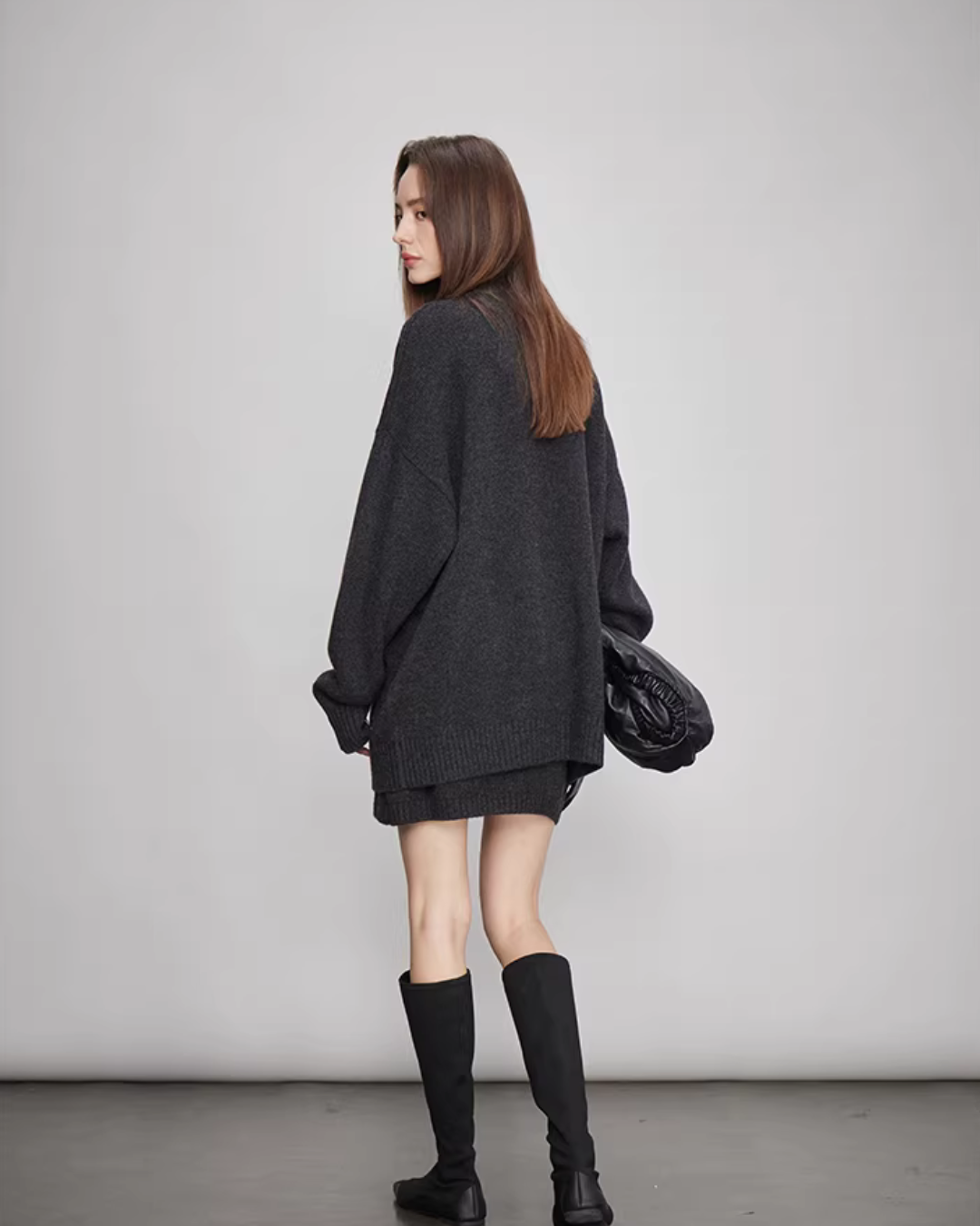 Sheep Wool Pullover Knit Top / Waist Short Skirt Sheep Wool Pullover Knit Top / Waist Short Skirt