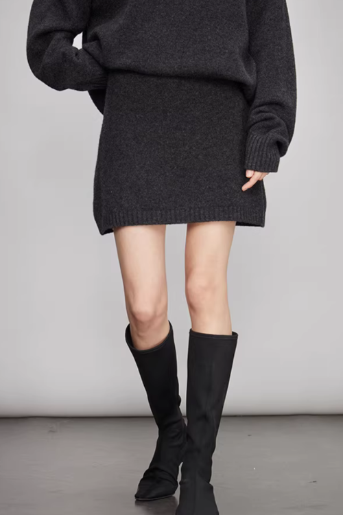 Sheep Wool Pullover Knit Top / Waist Short Skirt