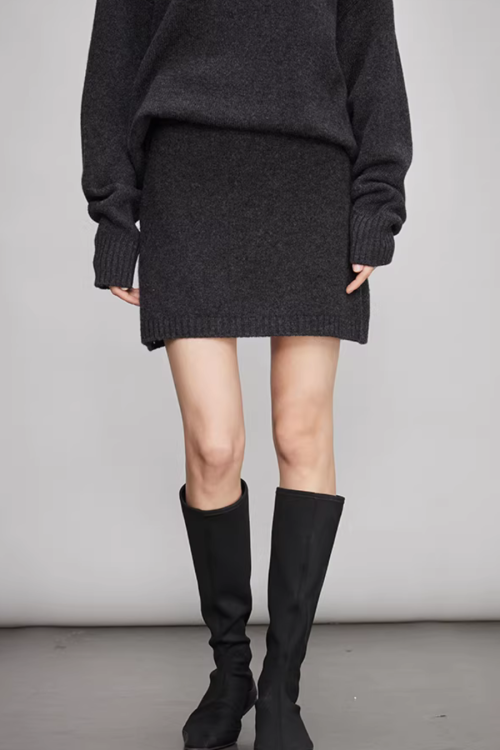 Sheep Wool Pullover Knit Top / Waist Short Skirt
