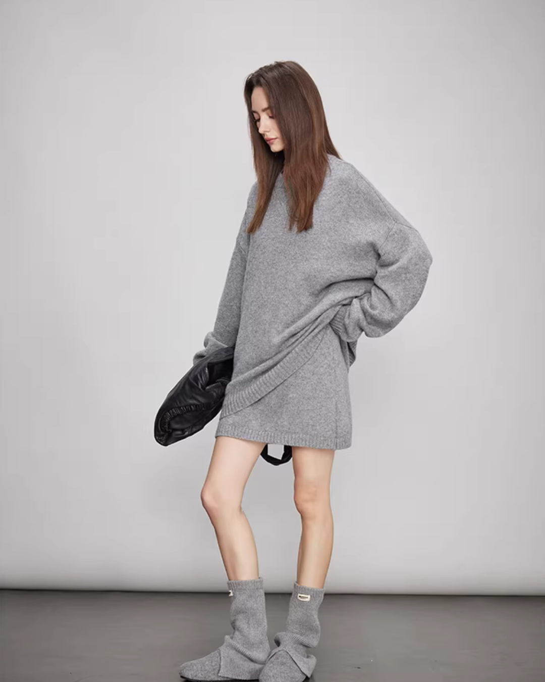 Sheep Wool Pullover Knit Top / Waist Short Skirt Sheep Wool Pullover Knit Top / Waist Short Skirt