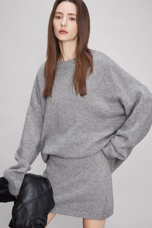 Sheep Wool Pullover Knit Top / Waist Short Skirt