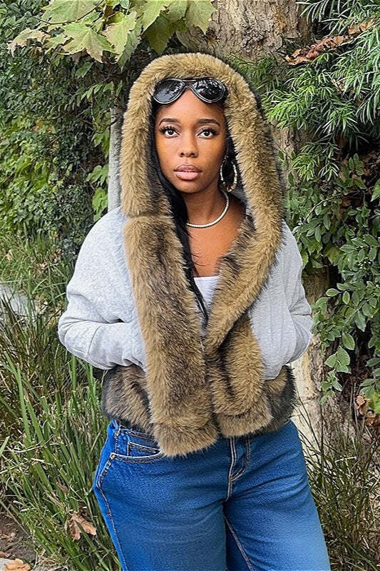 Short Loose Thick Pieced Fur Trim Hoodie