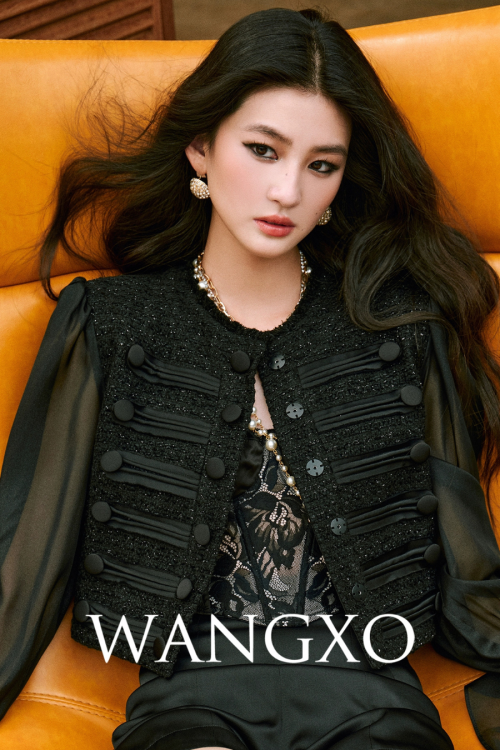 Short Trumpet Sleeve Jacket