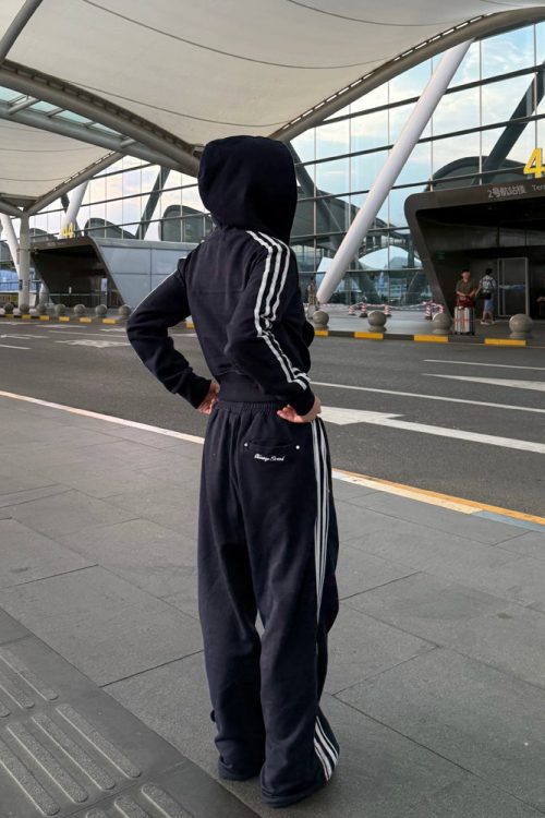 Sideline Cropped Zip Hoodie