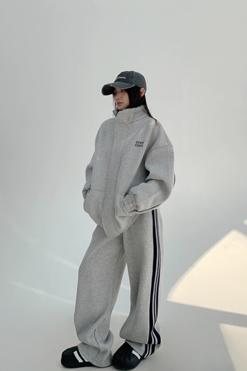 Sideline Stand Neck Jacket / Loose Pants