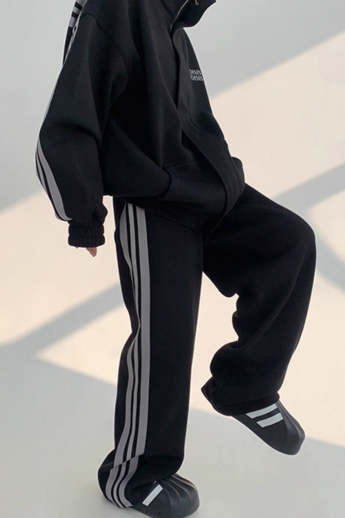 Sideline Stand Neck Jacket / Loose Pants