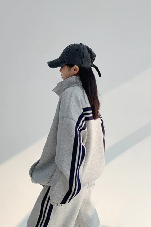 Sideline Stand Neck Jacket / Loose Pants