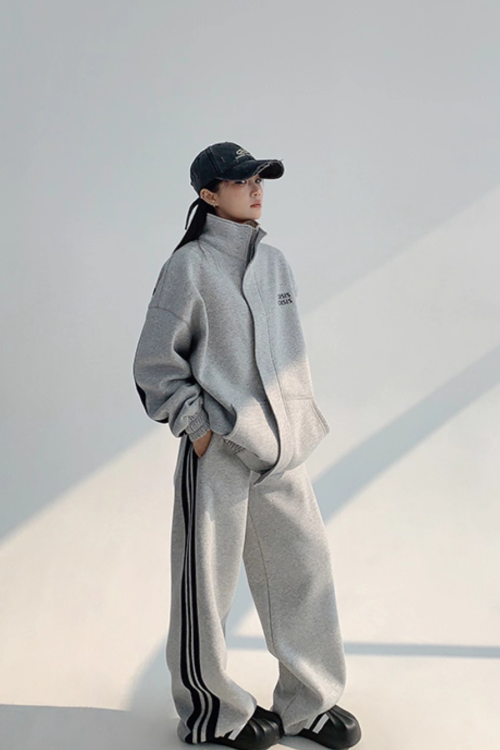 Sideline Stand Neck Jacket / Loose Pants