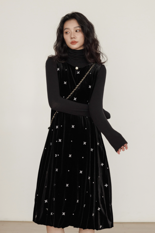 Sleeveless Velour Elegant Dress