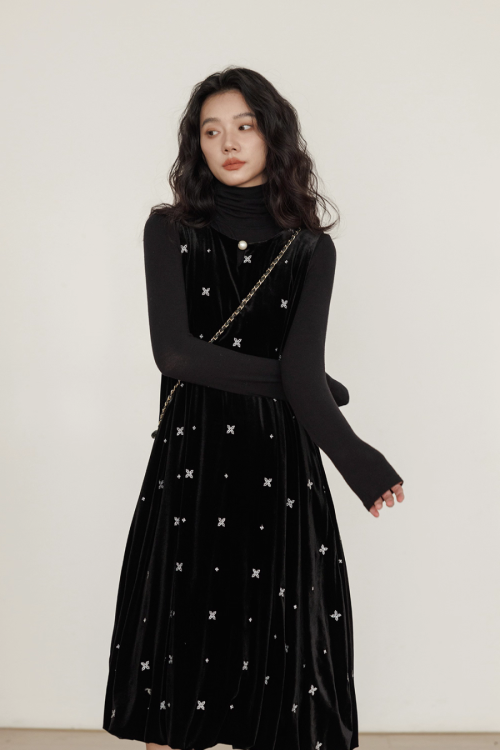 Sleeveless Velour Elegant Dress