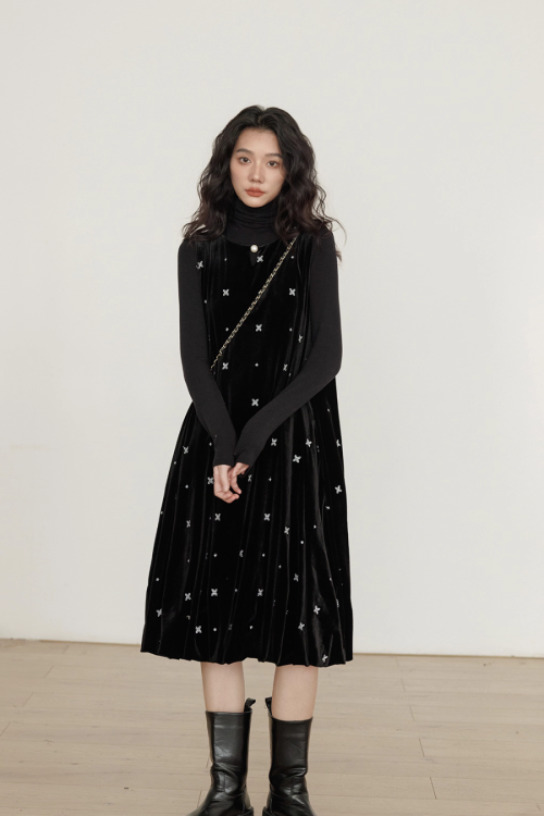 Sleeveless Velour Elegant Dress