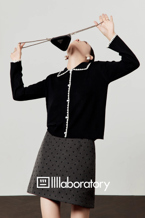 Slim Fit Knit Cardigan / Polka Dot Mini Skirt