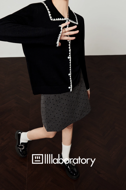 Slim Fit Knit Cardigan / Polka Dot Mini Skirt