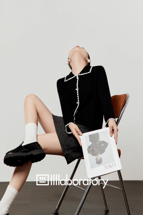 Slim Fit Knit Cardigan / Polka Dot Mini Skirt