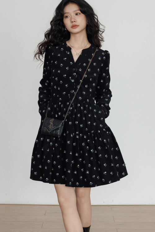 Small Floral Print Flare Dress