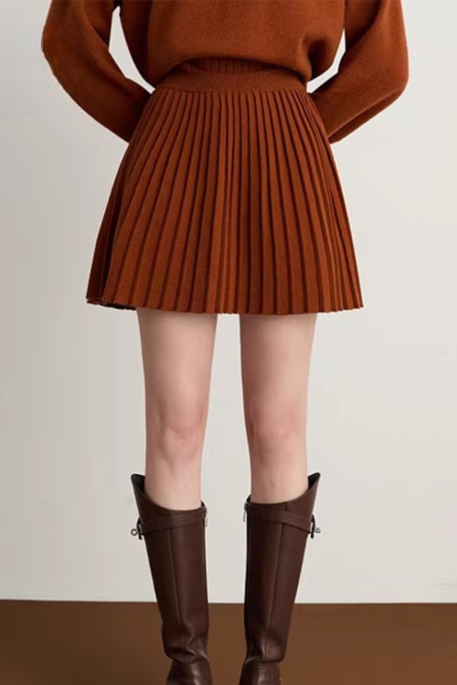 Sparkling Collar Knit Top / Knit Pleated Skirt