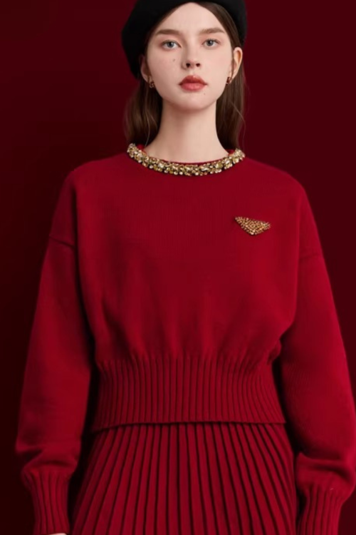 Sparkling Collar Knit Top / Knit Pleated Skirt