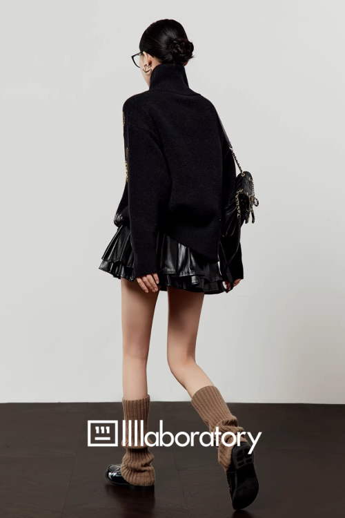 Stand Collar Leopard Jacquard Knit