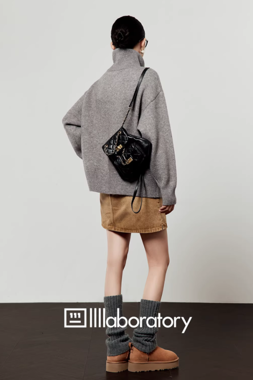 Stand Collar Tiger Knit Top / Mini Skirt