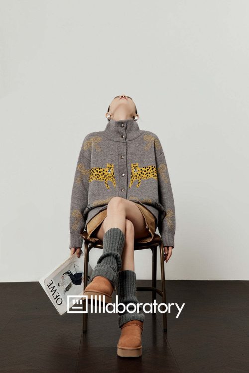 Stand Collar Tiger Knit Top / Mini Skirt