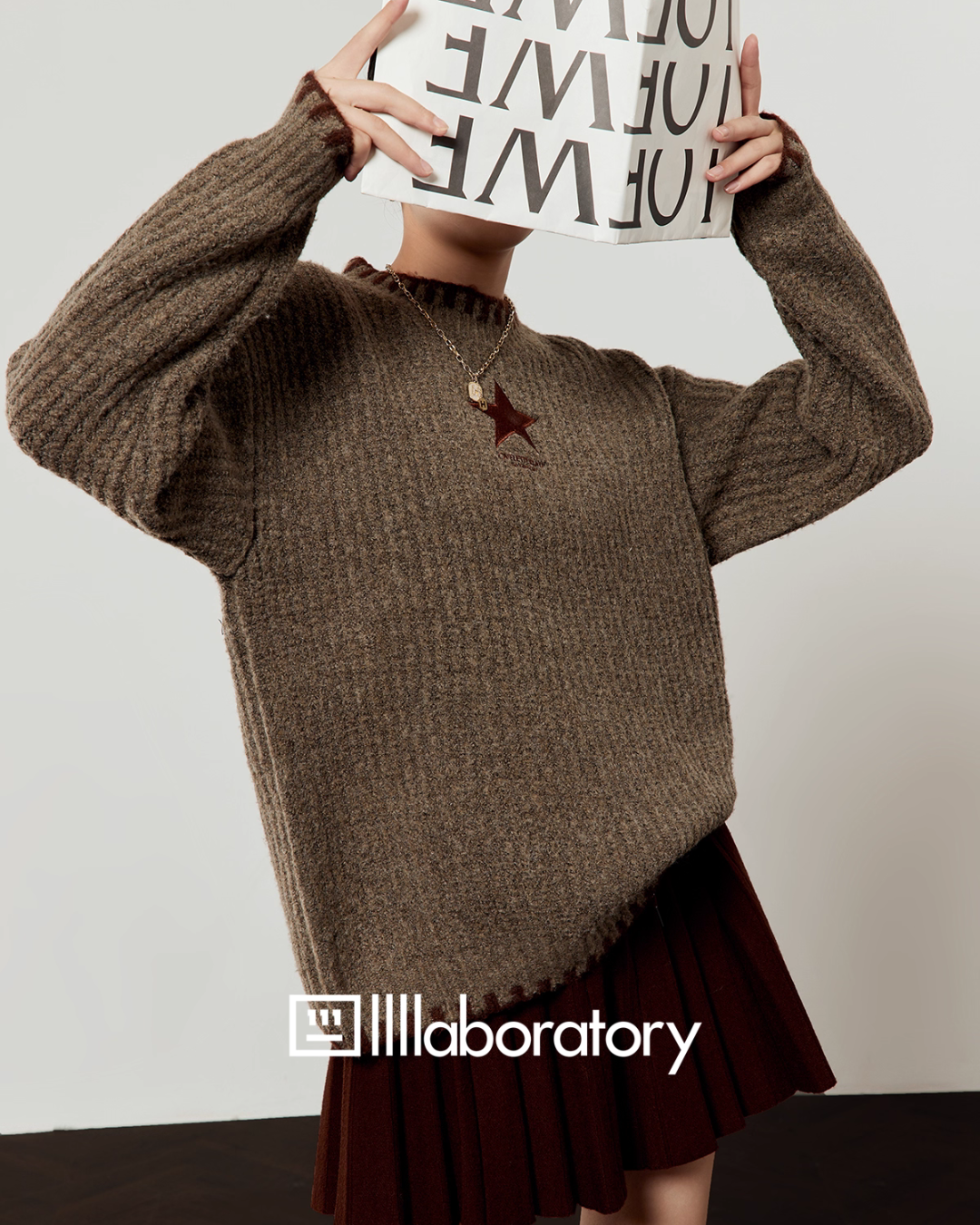 Star Logo Mock Neck Top / Pleated Skirt Star Logo Mock Neck Top / Pleated Skirt