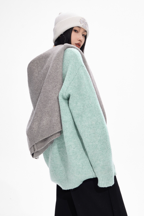 Starfish Round Neck Knit