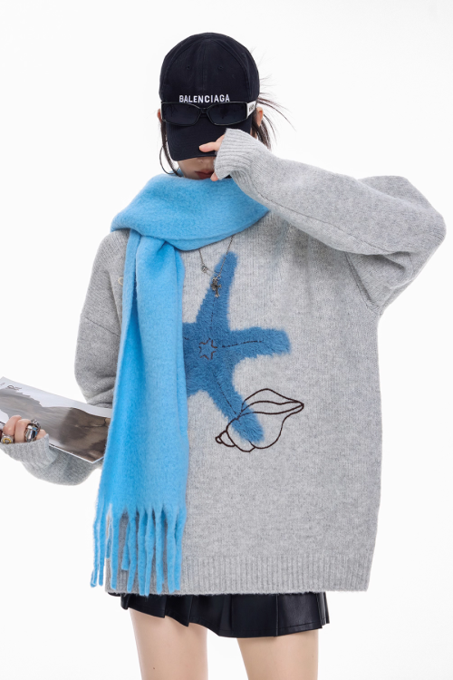 Starfish Round Neck Knit