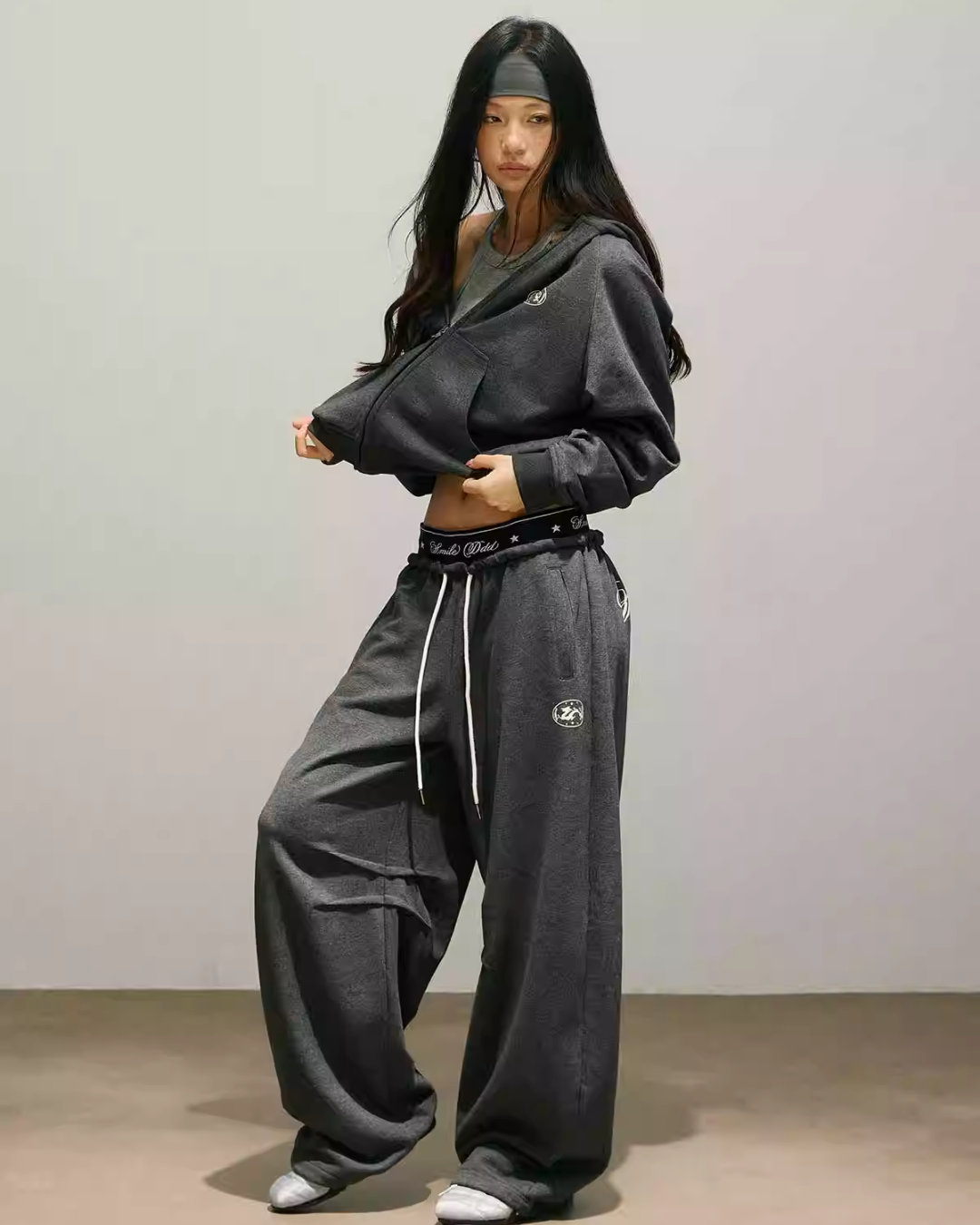 Street Zip Up Hoodie / Double Waist Sweatpants Street Zip Up Hoodie / Double Waist Sweatpants