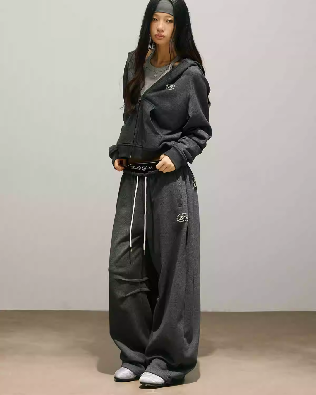 Street Zip Up Hoodie / Double Waist Sweatpants Street Zip Up Hoodie / Double Waist Sweatpants