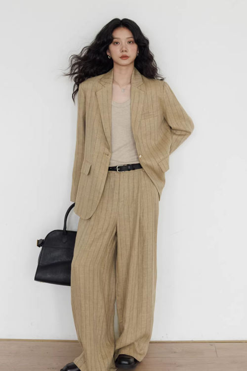 Stripe Design Blazer Jacket / Casual Wide Pants