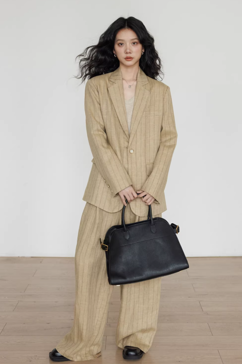 Stripe Design Blazer Jacket / Casual Wide Pants