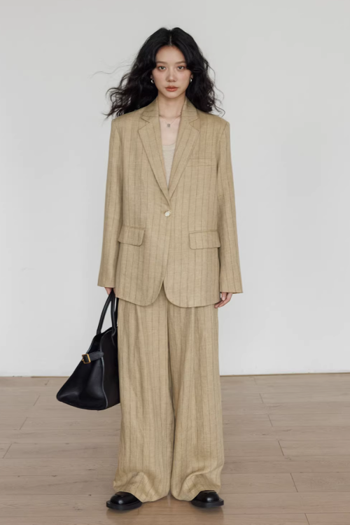 Stripe Design Blazer Jacket / Casual Wide Pants