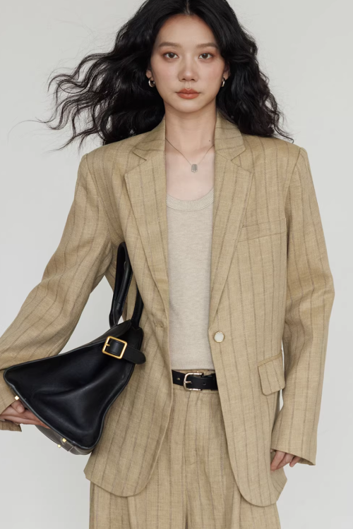 Stripe Design Blazer Jacket / Casual Wide Pants