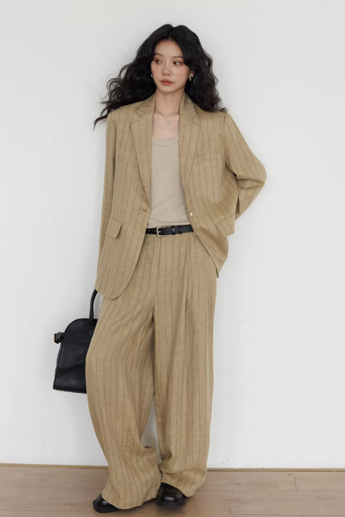 Stripe Design Blazer Jacket / Casual Wide Pants