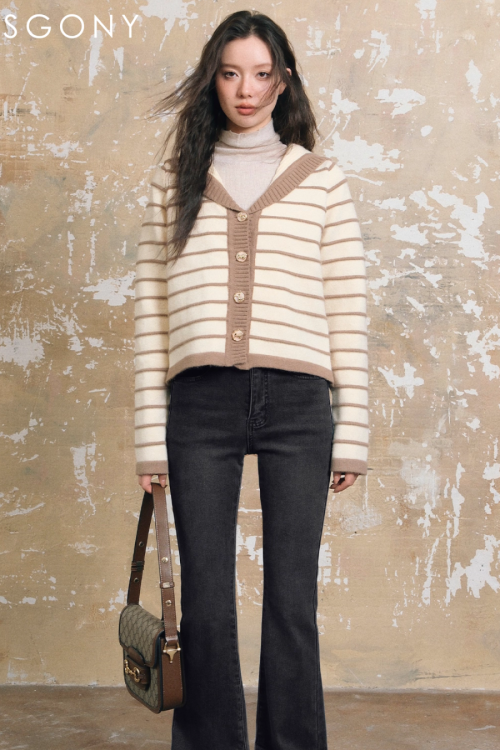 Stripe Retro Collar Knit