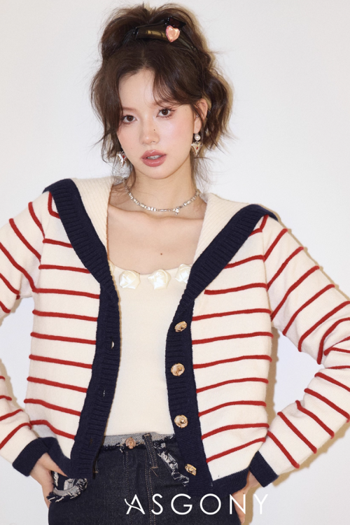 Stripe Retro Collar Knit