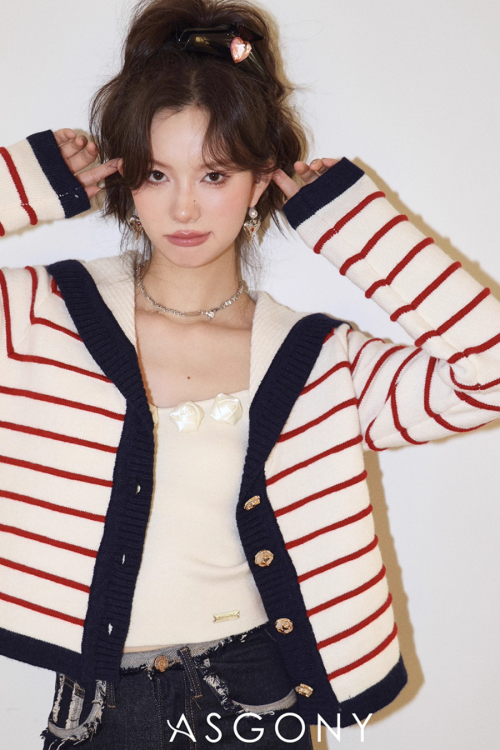 Stripe Retro Collar Knit