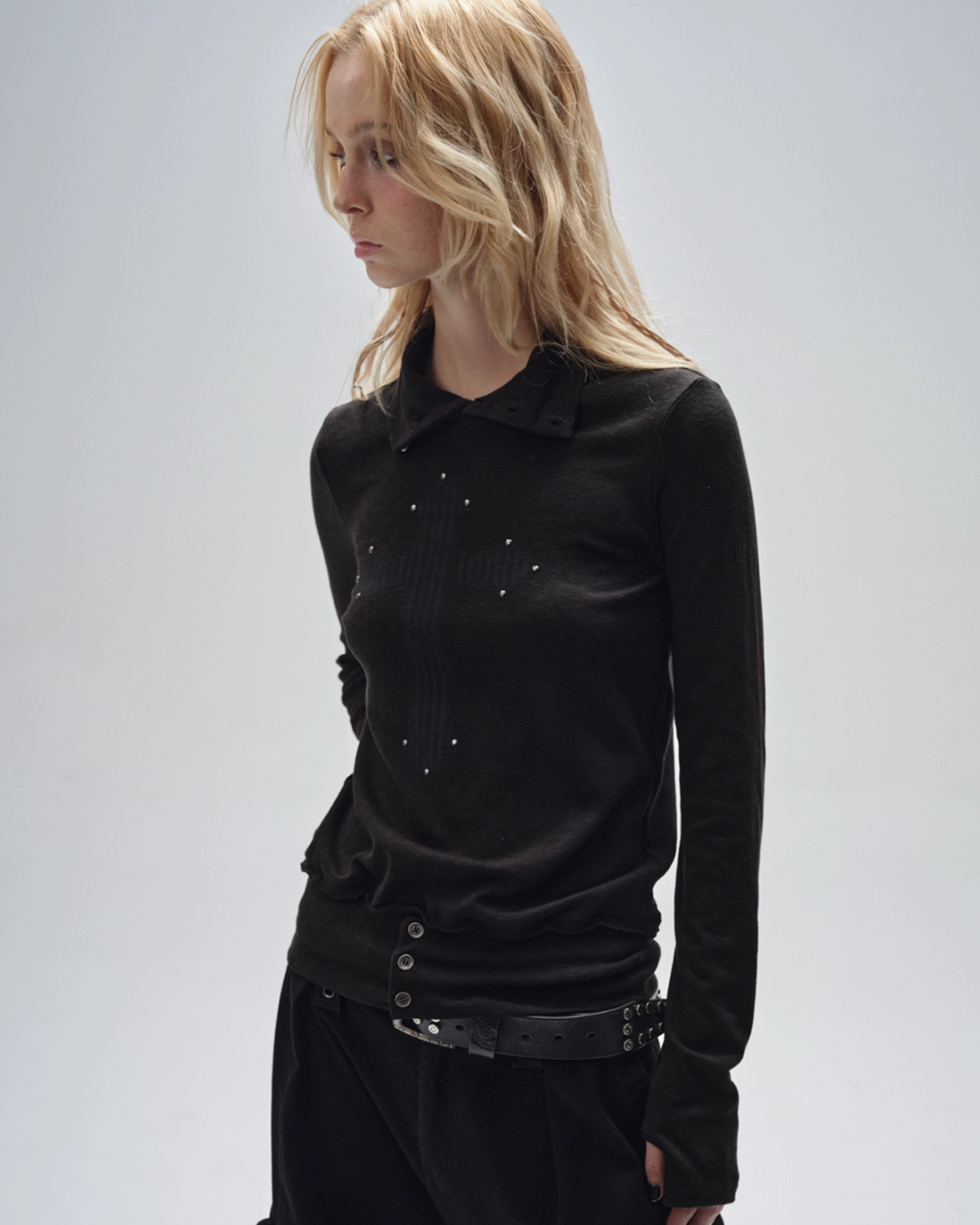 Turtleneck Finger Sleeve T-Shirt Turtleneck Finger Sleeve T-Shirt