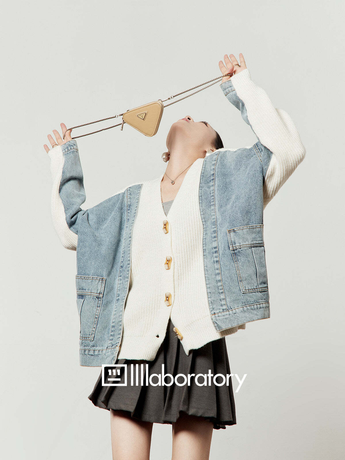 V-Neck Denim Docking Knit Cardigan V-Neck Denim Docking Knit Cardigan