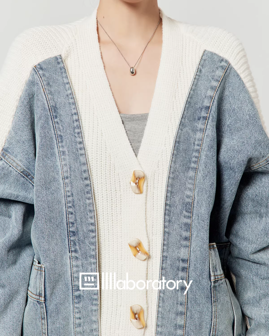 V-Neck Denim Docking Knit Cardigan V-Neck Denim Docking Knit Cardigan