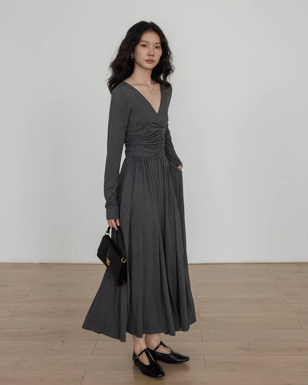 V-neck Flare Dress V-neck Flare Dress