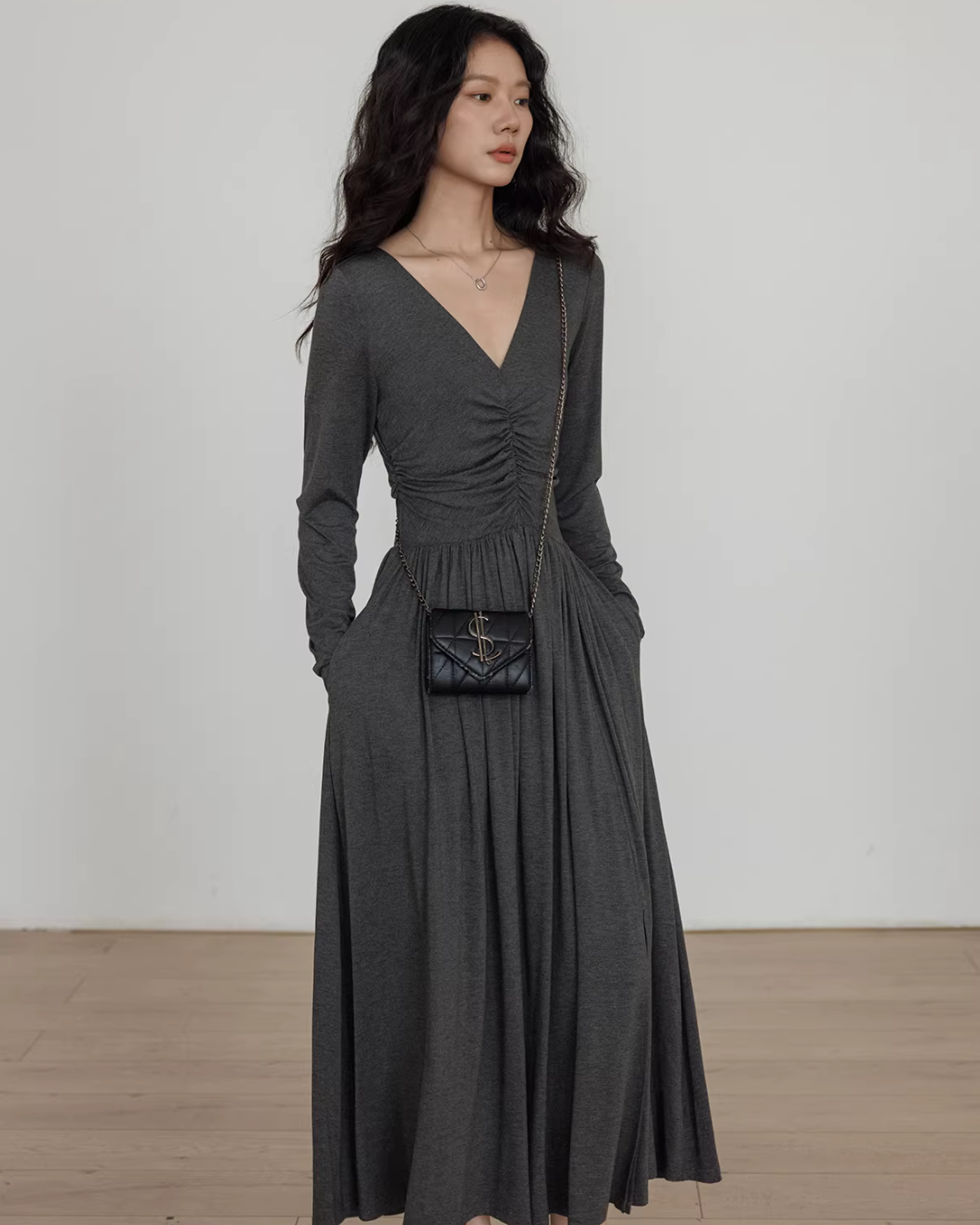 V-neck Flare Dress V-neck Flare Dress