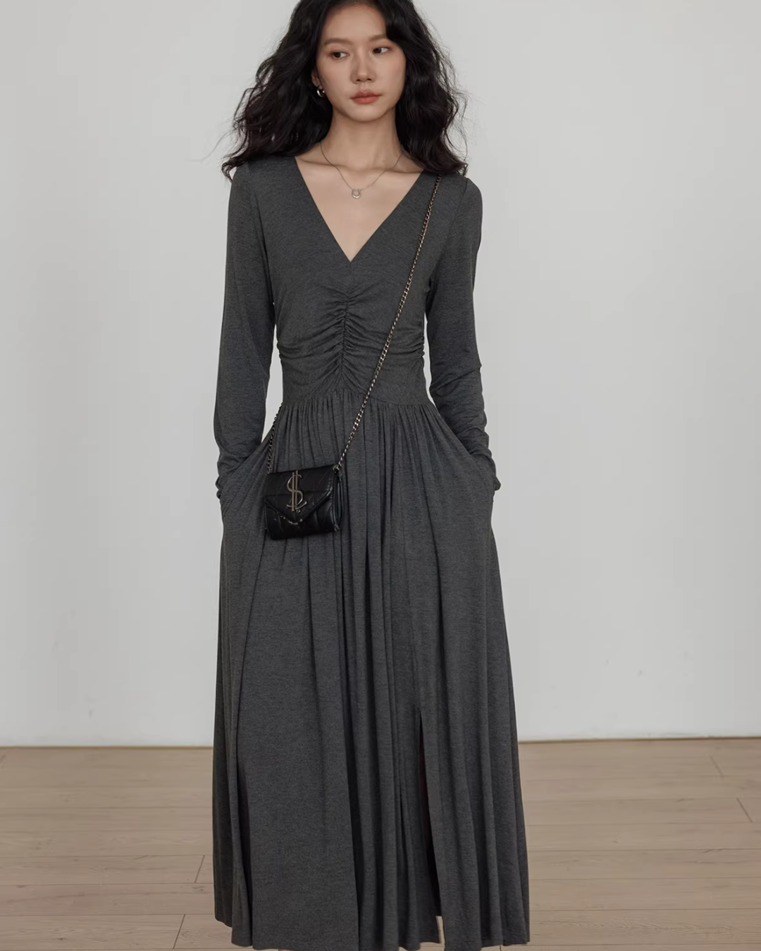 V-neck Flare Dress V-neck Flare Dress