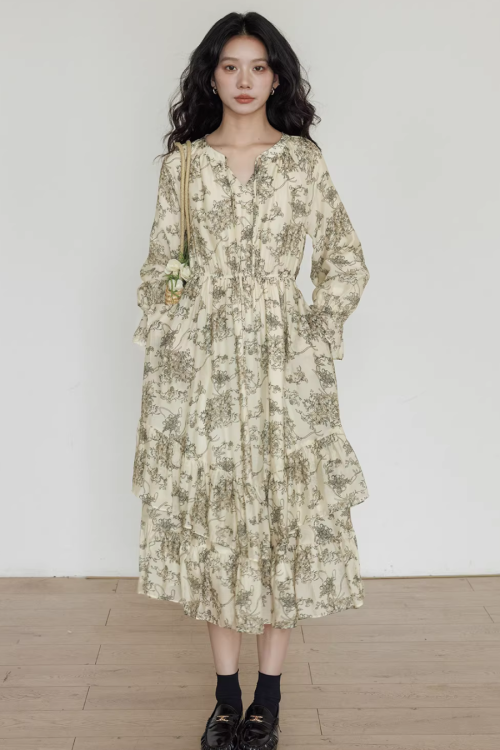 V-Neck Floral Vintage Dress