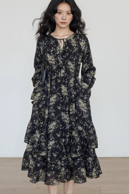 V-Neck Floral Vintage Dress